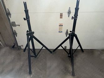 2 ULTIMATE SUPPORT TELESCOPING HYDRAULIC SPEAKER STANDS (TS-100B)