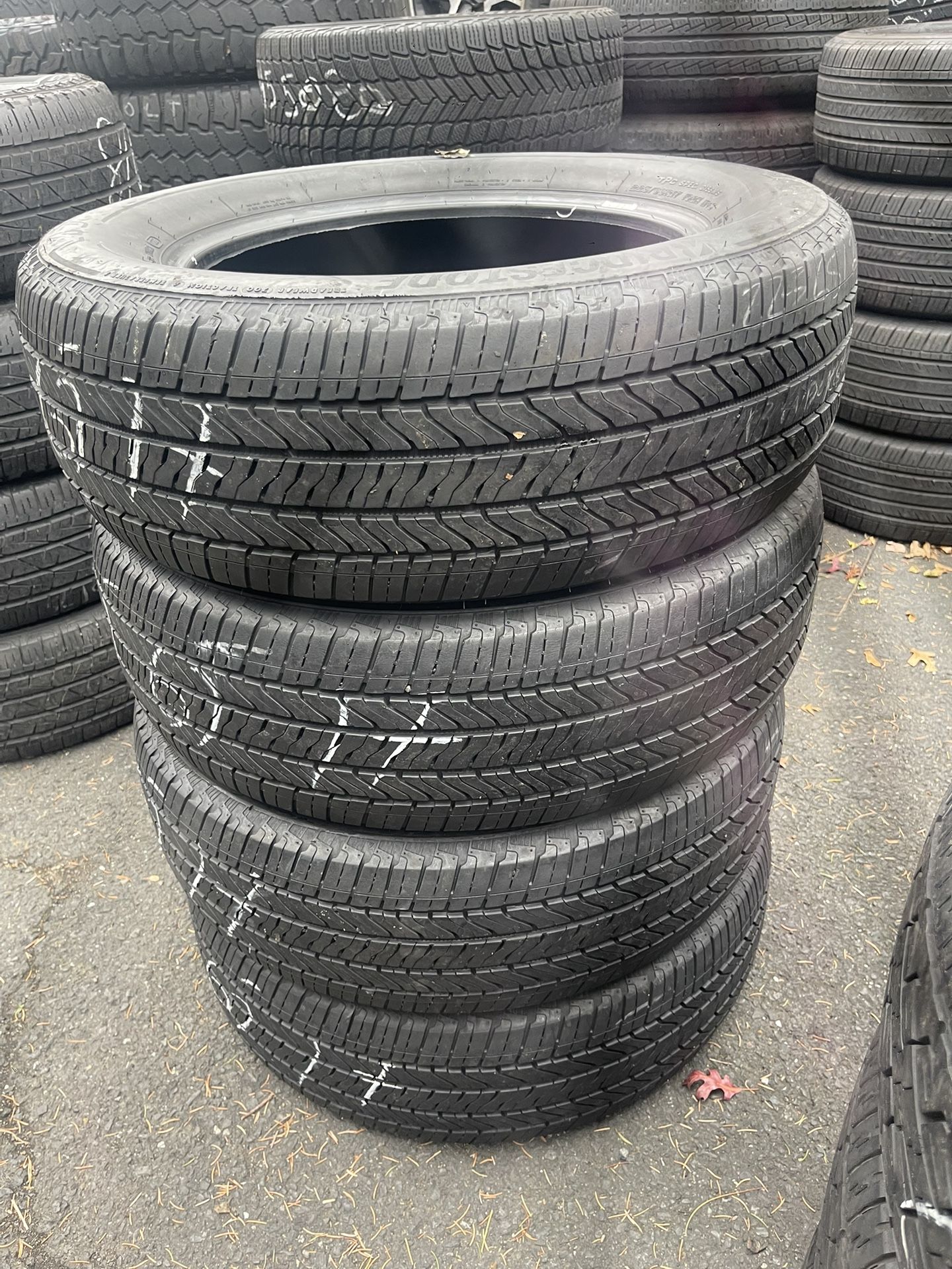 225/65/17 Bridgestone set of matching used tires in great condition 225$ for 4 tires plus tax. Mount available but not included Wheel alignment avai