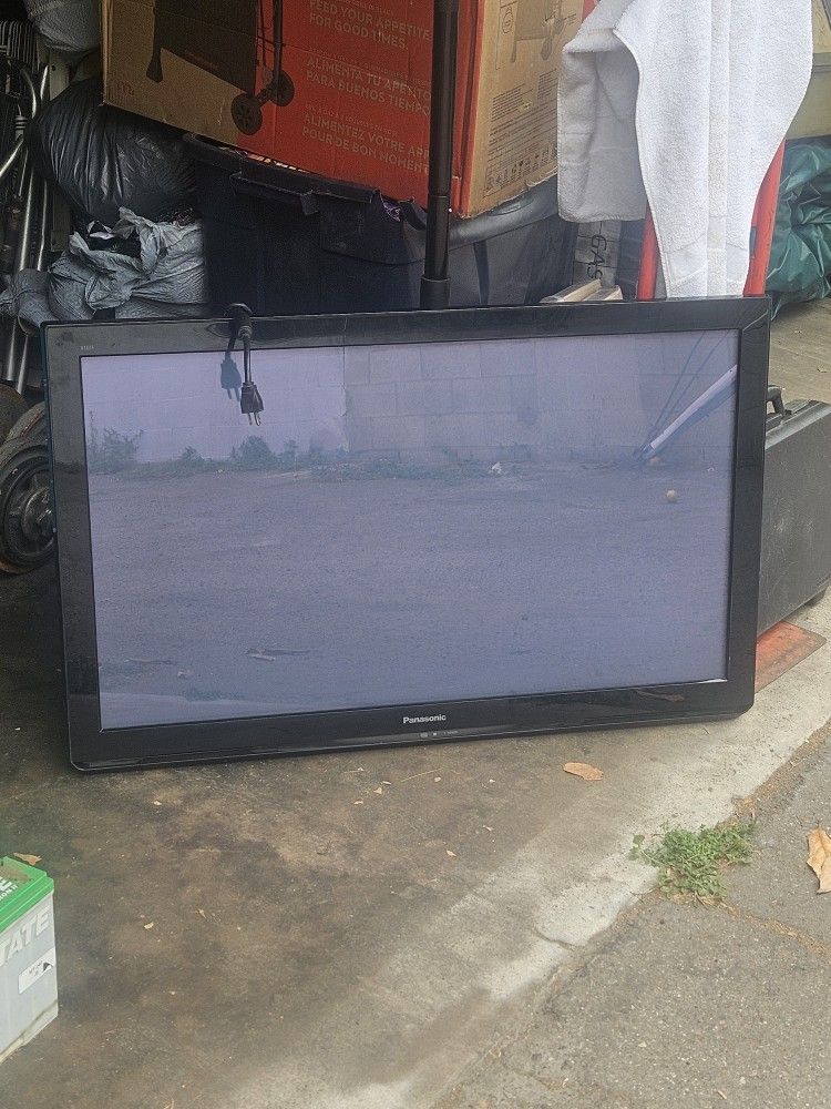 Working 42" Panasonic TV