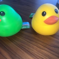 Squeeezy authentic squishy duck 
