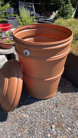Rain barrel￼