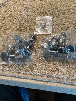 New set of 3 x 3 guitar tuners with screws