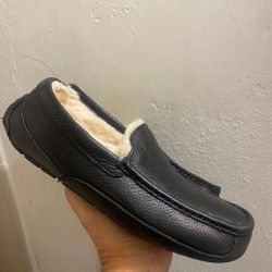 UGG MENS Ascot Black Leather Slippers Wool ,Size 10 