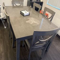 Dining Room Table 