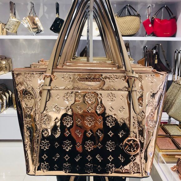 🌼Michael Kors Ciara Rose Gold metallic tote bag 🔥🔥