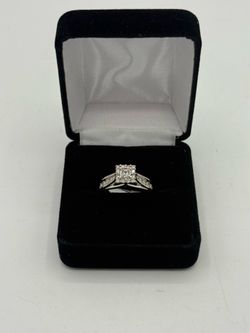 14K White Gold Diamond Cluster Ring Size 5