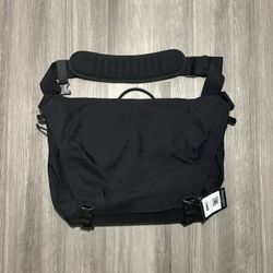 Arcteryx LEAF Courier 15 Bag Extremely Rare BRAND NEW WITH TAGS