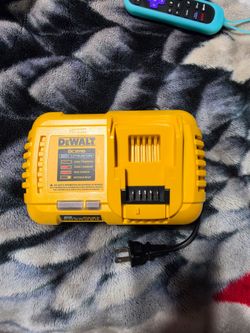 Dewalt 20V fast charger