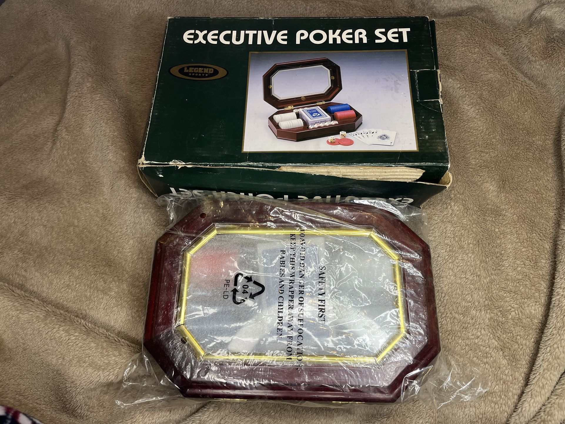 Legend Sports Executive Poker Set - Complete in Original Packaging
