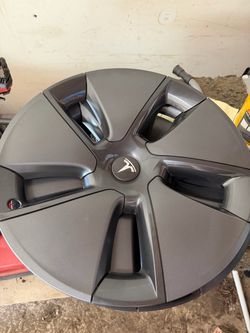 Tesla 3 wheel covers