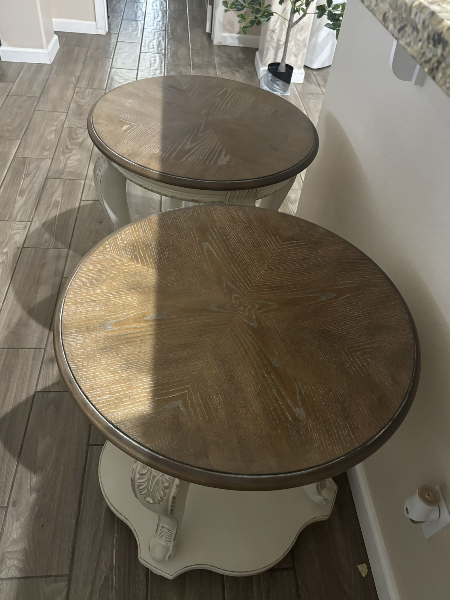 Really Nice End Tables 