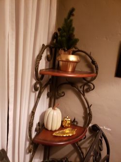 Iron And Wood  (4 ) Shelf Corner