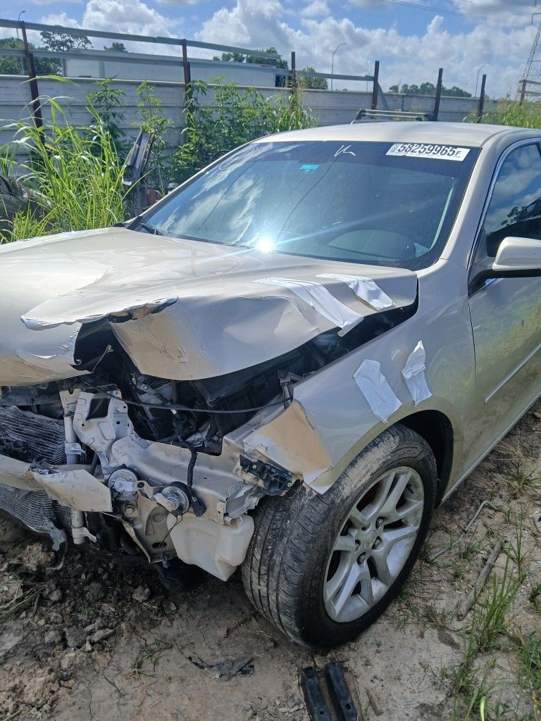 2015 Chevy Malibu Lt Parts 