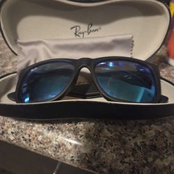 Ray-Ban Justin Classic Sunglasses Adults