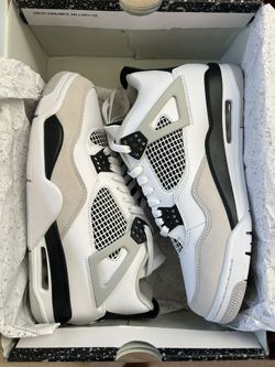 Jordan 4 Military Black Size 10