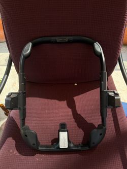 Nuna adapter