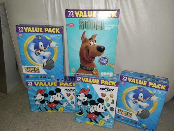 Fruit Snacks! 22 CT. Per Box. Betty Crocker