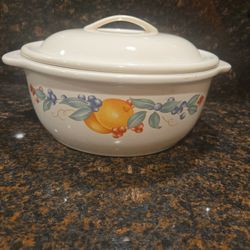 Corelle 2.5 Qt Casserole w Lid