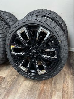 NEW 24 inch Gm style wheels black with chrome inserts wrapped in 285/40r24 RBP tires