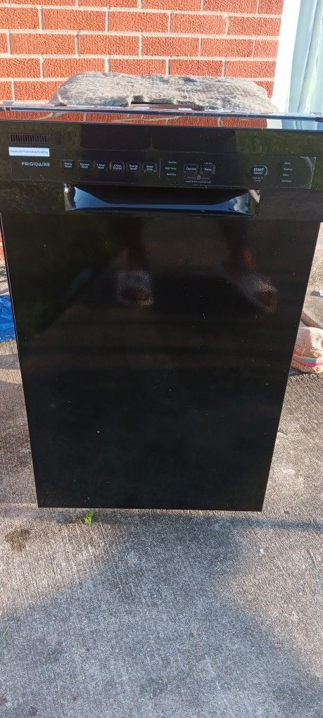Frigidaire 18" Dishwasher - Brand New