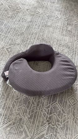 Breastfeeding Nursing Pillow