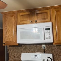 Kitchen Cabinets 
