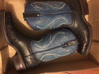 Woman Ostrich boots 8 1/2