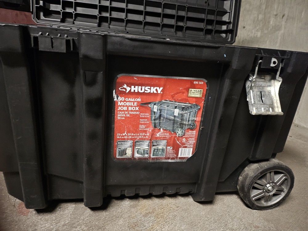 Husky 50 Gallon Mobile Box