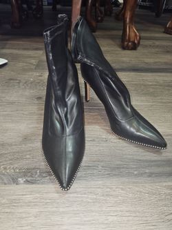 Size 11 boots.