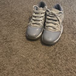 Jordan 11 Cement Grey Size 6.5y