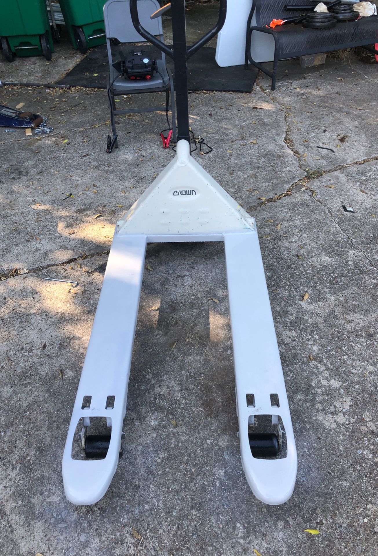 5500 pound pallet jack crown