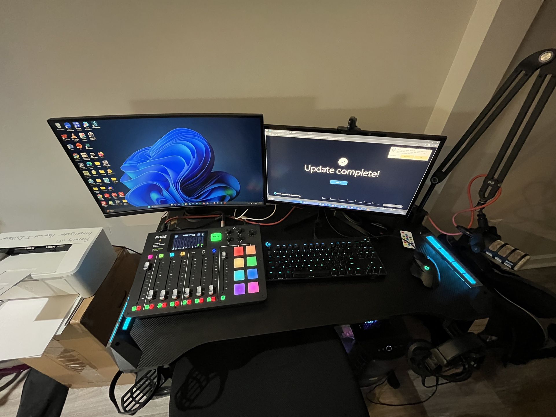 Gaming Desktop Podcast Studio 
