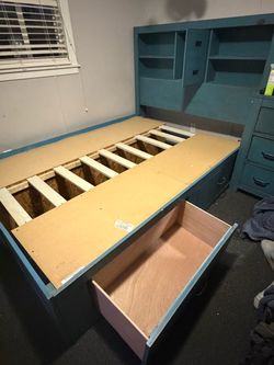 Teal blue full size bed and dresser