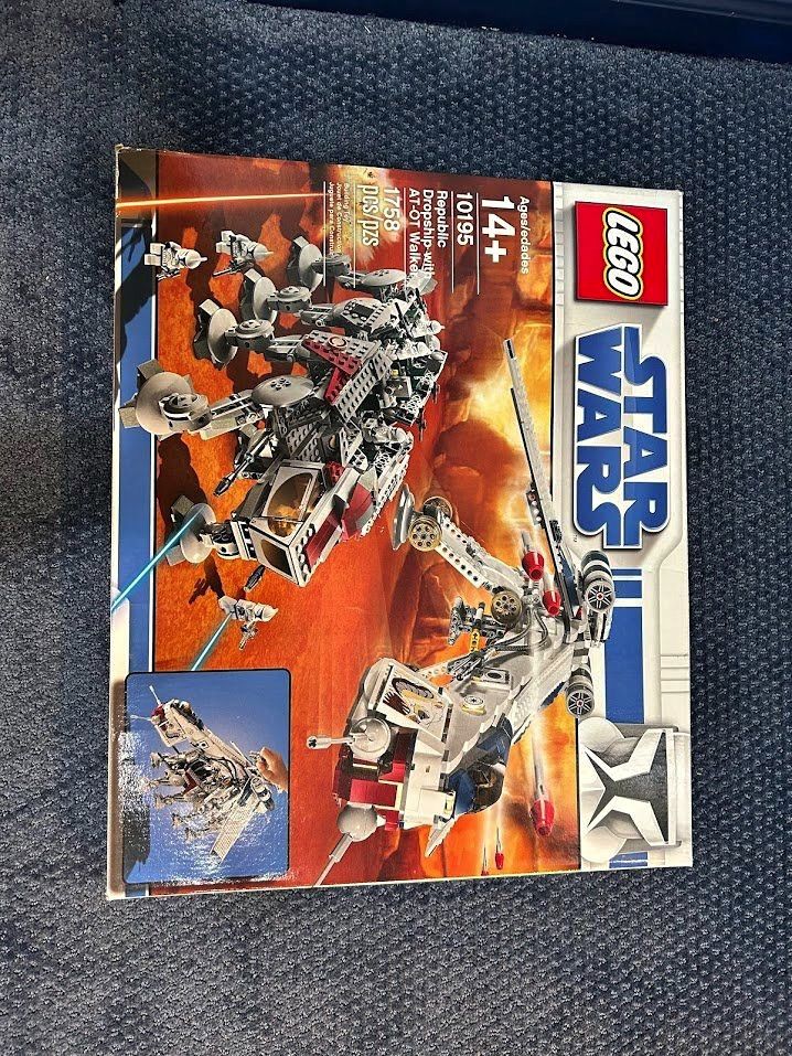 LEGO AT-OT and Doorship Walker 10195