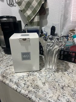 Mikasa 8” beautiful vase