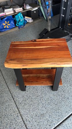 Side desk/shelf