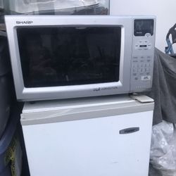 Mini Fridge And Oven Micawave Must Go 