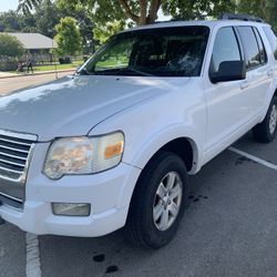 2010 Ford Explorer