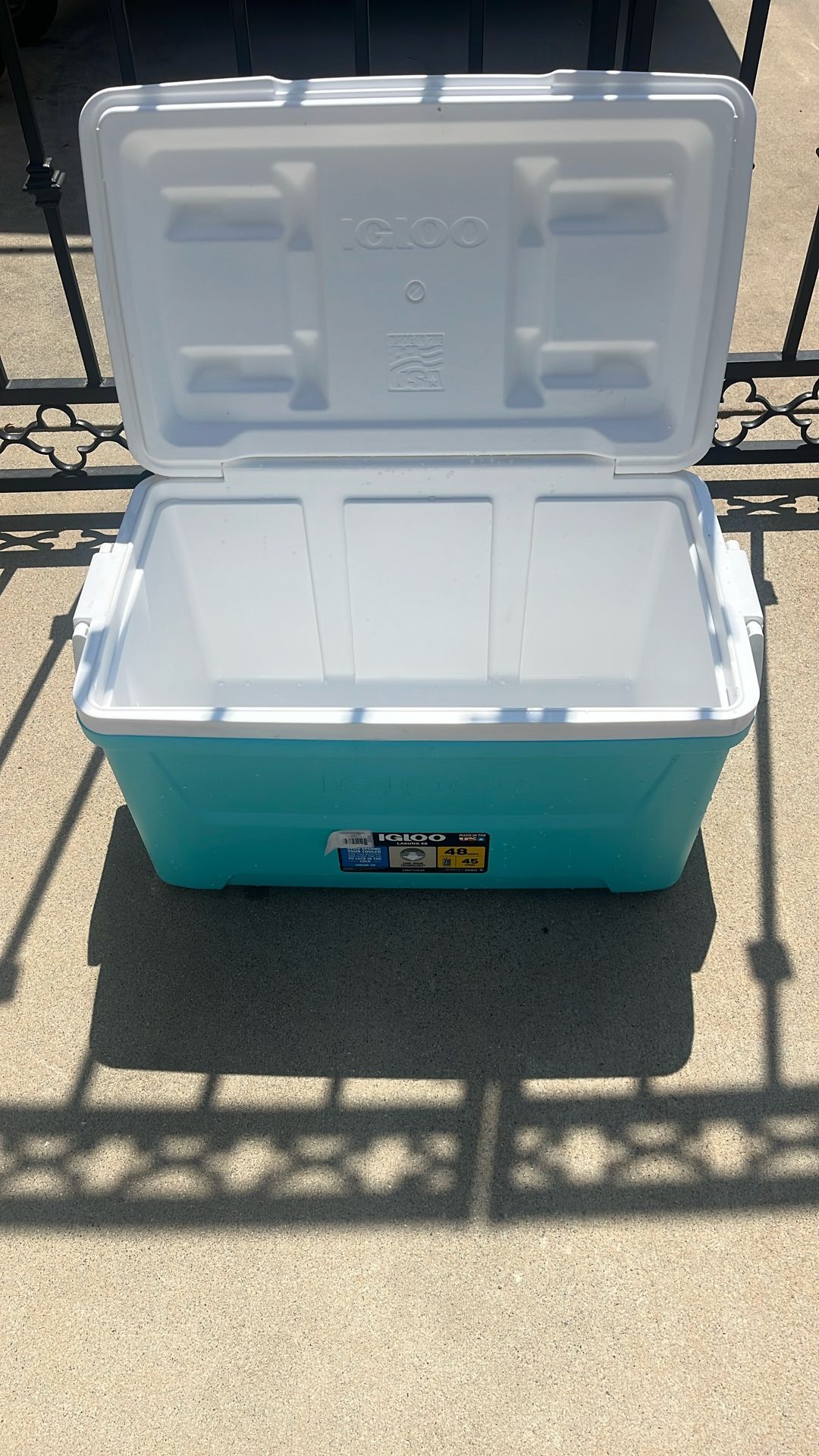 48qt Igloo Cooler Ice Chest