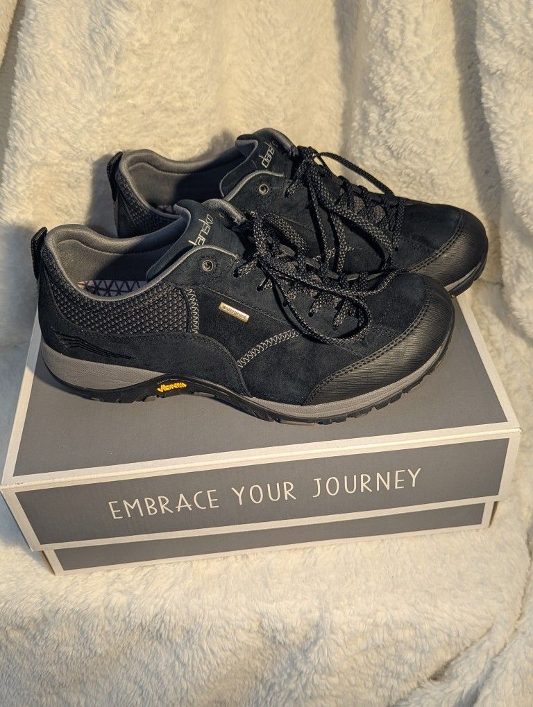 Dansko Paisley Shoes, Black 39W (9-9.5W)