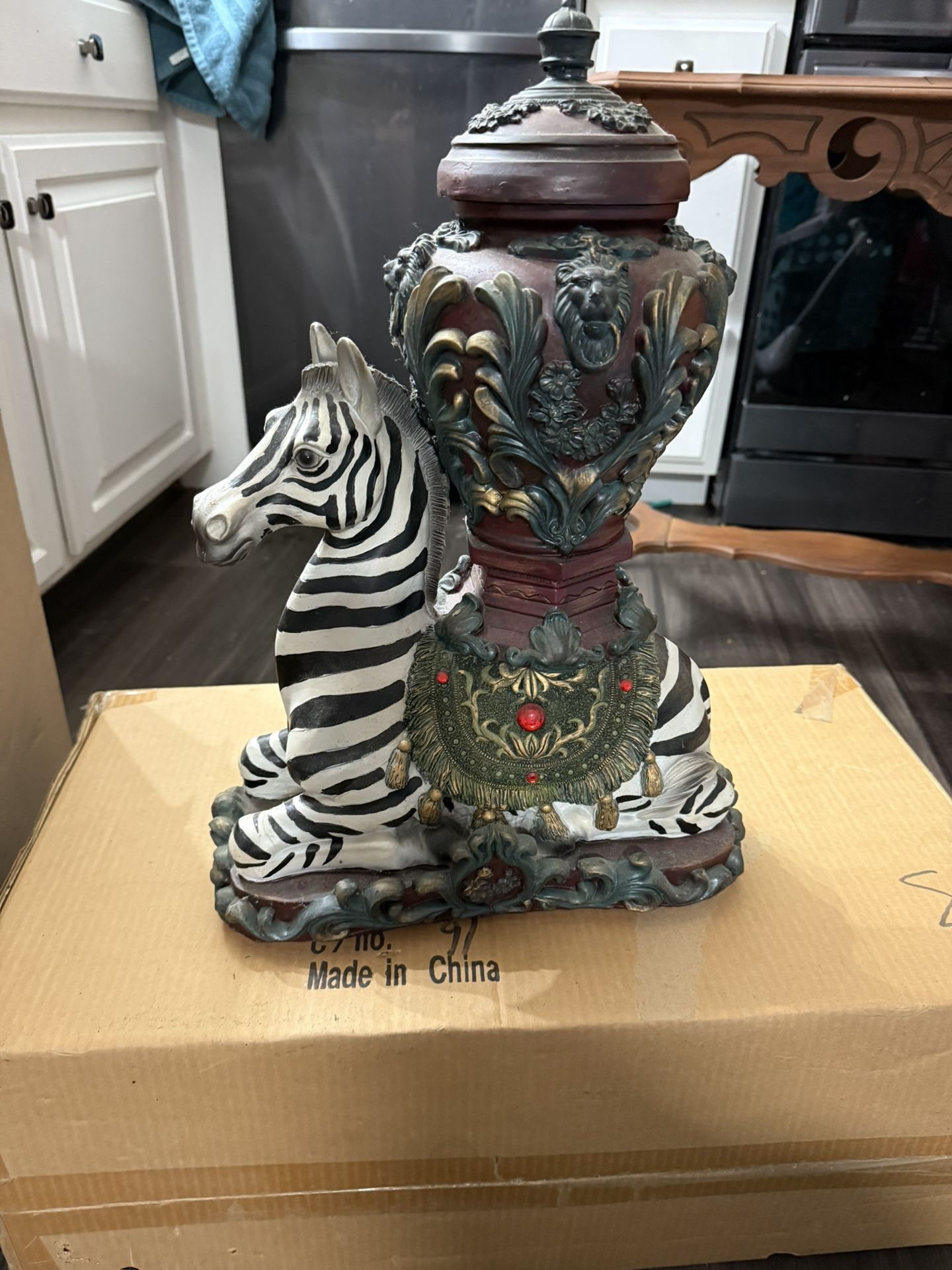 Zebra Statue / Knick Knack