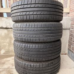 225-60-17 / FULL SET / MICHELIN TIRES 
