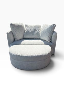 Aiden & Ivy Holley Oversized Fabric Accent Chair with Storage Ottoman