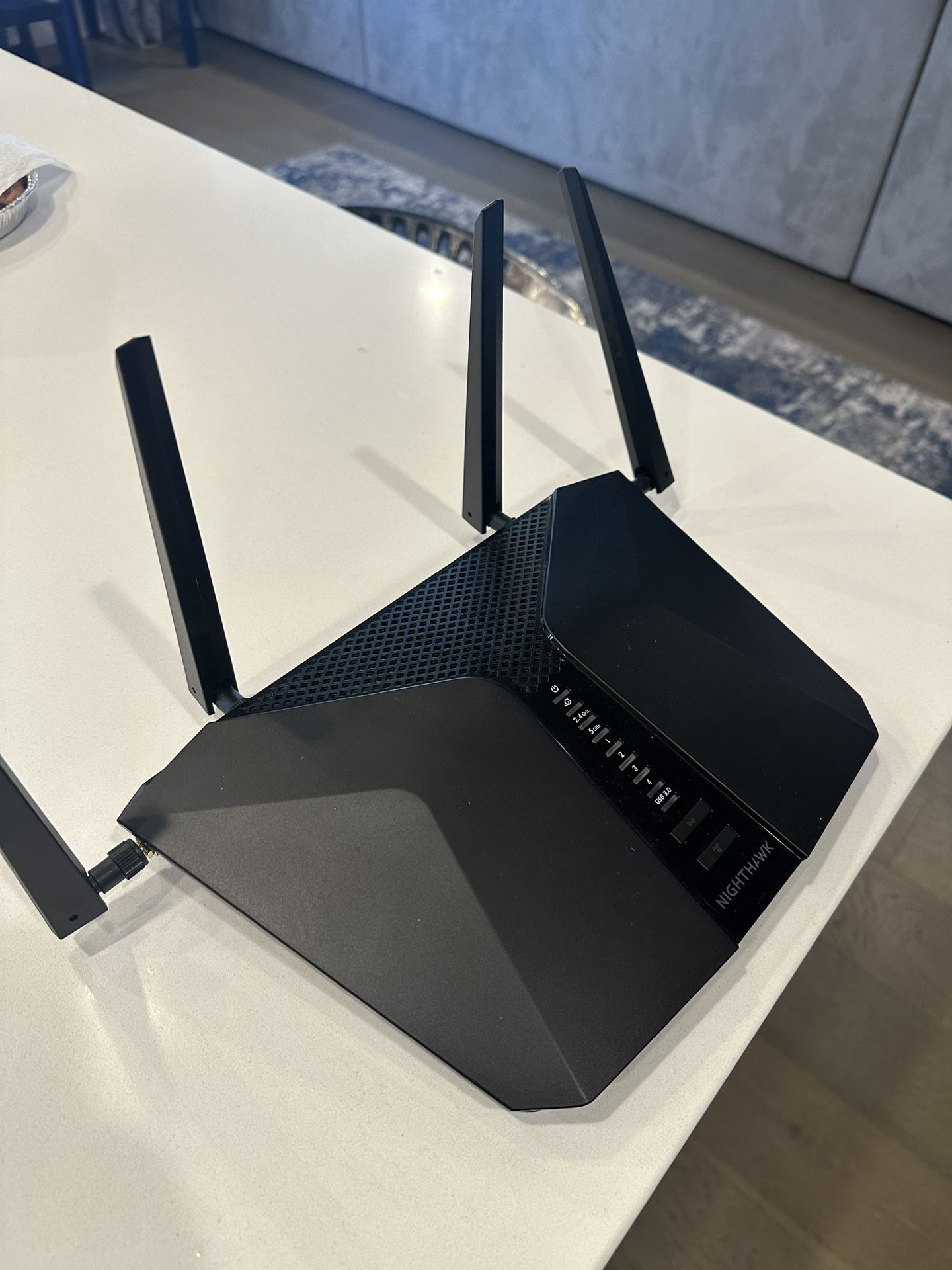 NetGear Night Hawk AX6