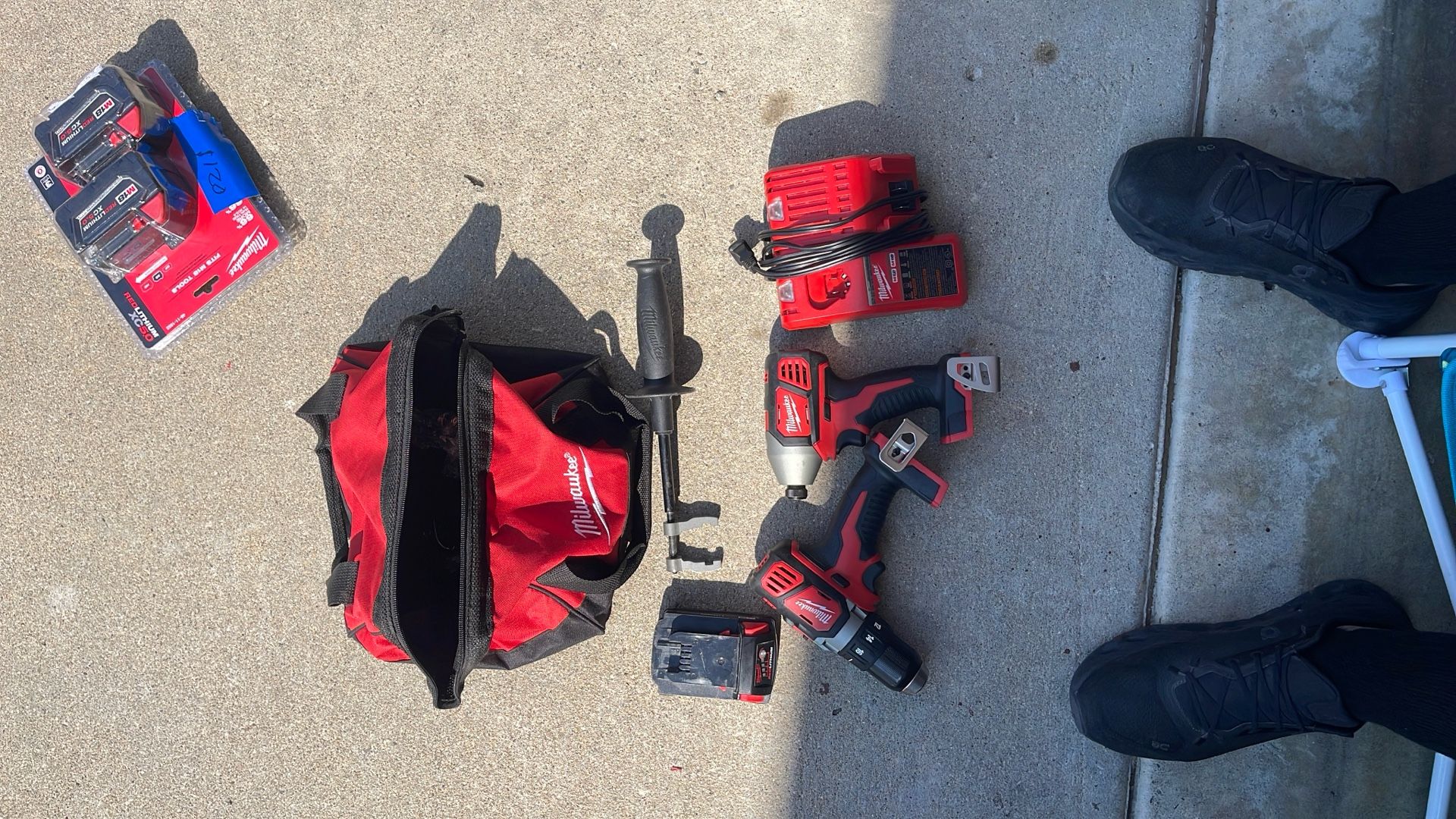 Milwaukee Hammer Drill And Impact Driver 18v