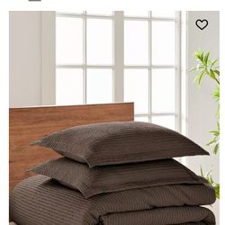 Lavtex Cloud Mocha Three-piece Comforter Set