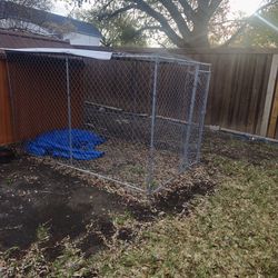 Dog gate with  roof