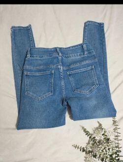 Light Wash Skinny Jeans