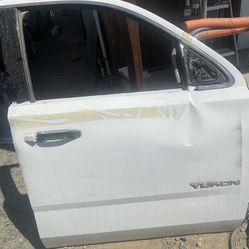 2017 Yukon Passenger Door 