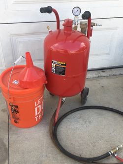 40 lbs. Pressurized Abrasive Blaster